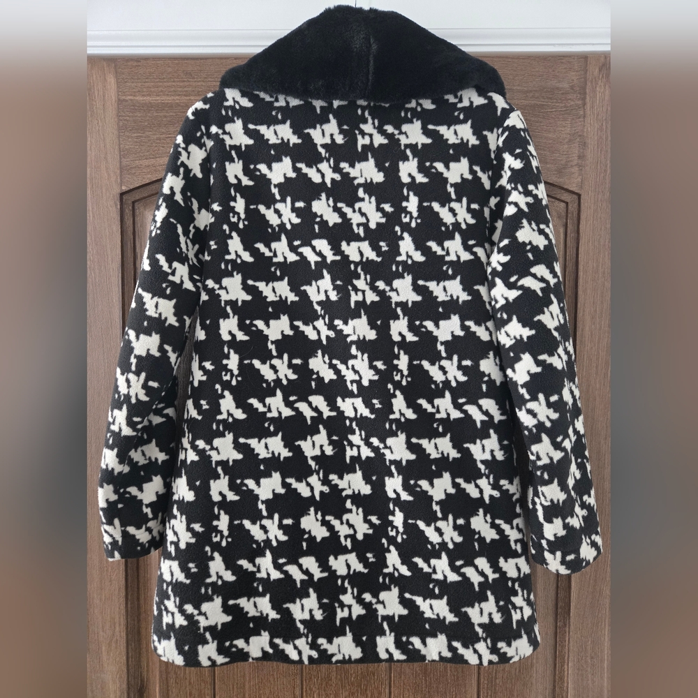 Ellen Reyes Women’s Petite Medium Coat - Picture 2 of 5